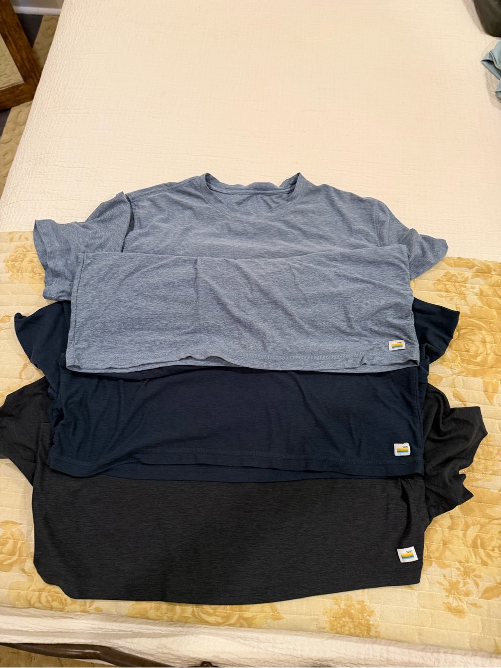 Vuori Men's Short Sleeve Crewneck Tee - Light Blue, Navy, Charcoal